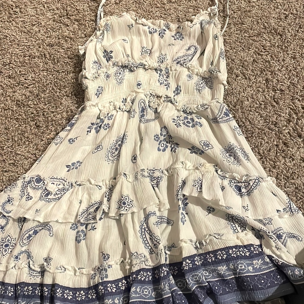 Selling Ocean Drive dress! Only been worn once on a beach trip!